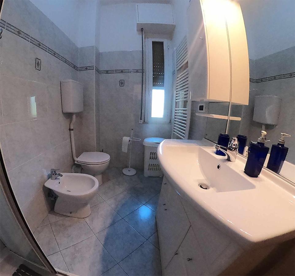 Apartment Gentile A 200 Metri Dal Mare Albissola Marina Luaran gambar